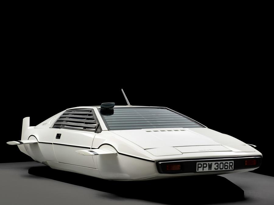  Lotus Esprit 007 The Spy Who Loved Me 1977 года  (фото 7 из 7)